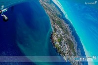 Vista aerea sobre poças do governador