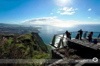 Contemplar paisagem desde o Cabo Girao