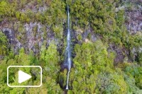 Uma vista aérea - Lombo do Mouro, Vale da Serra de Água e Encumeada