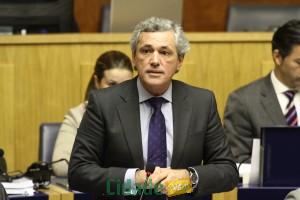 Madeira vive em “estrangulamento social”