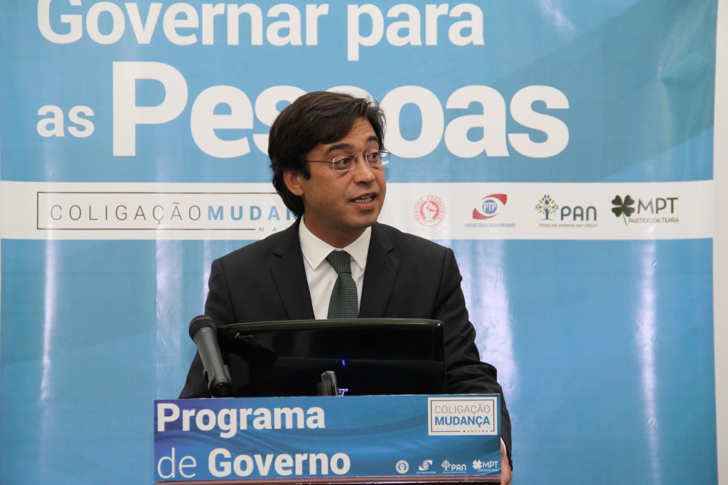 Mudança tem “agenda económica” para resolver desemprego e criar riqueza