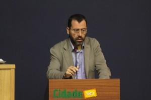 “Modelo educativo é muito opressivo”