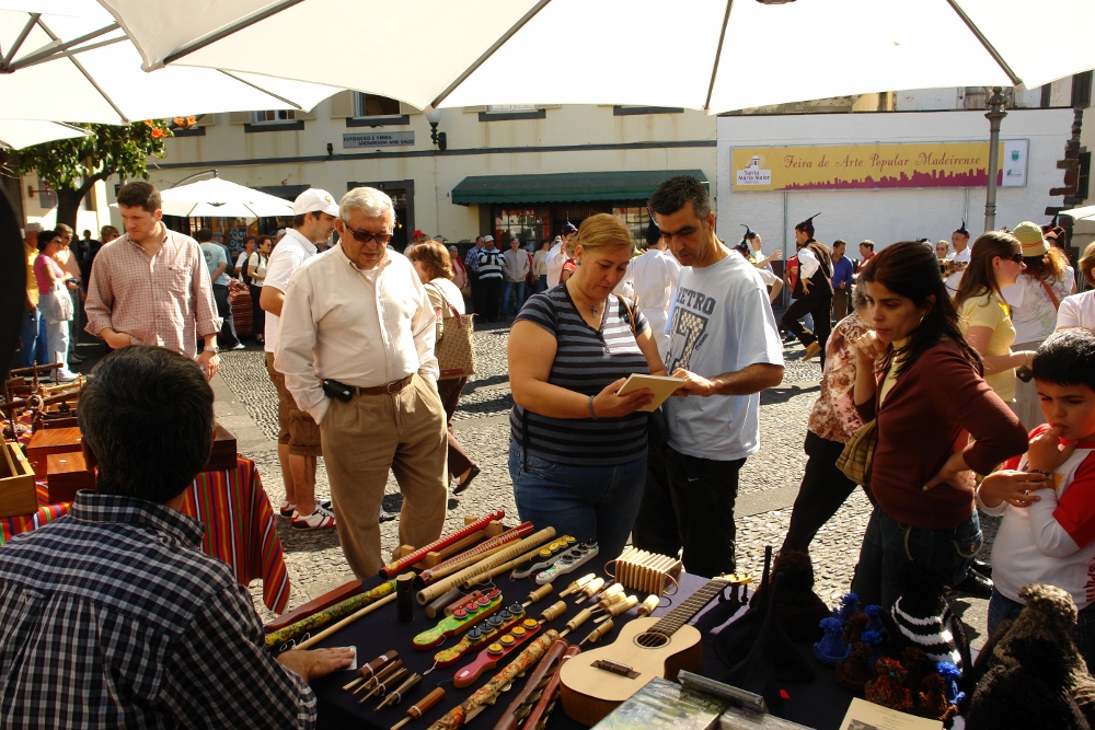 Feira de Arte Popular Madeirense no Larguinho da Feira