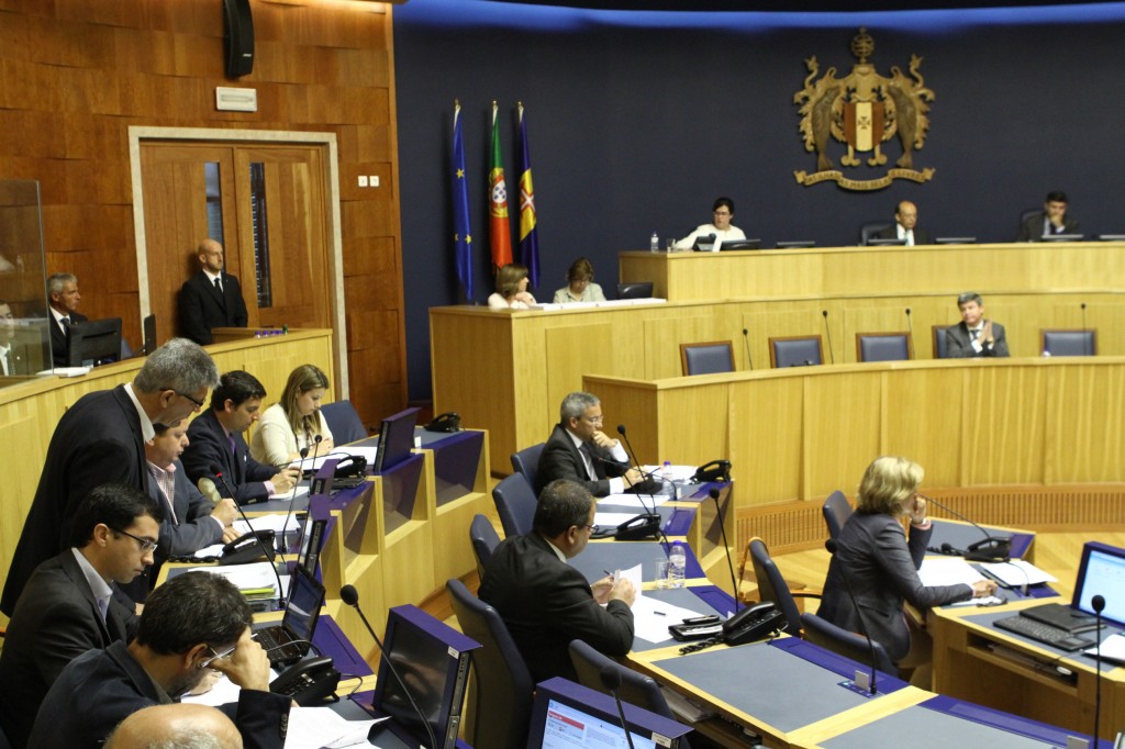 GR quer acabar com a “precariedade” na educação