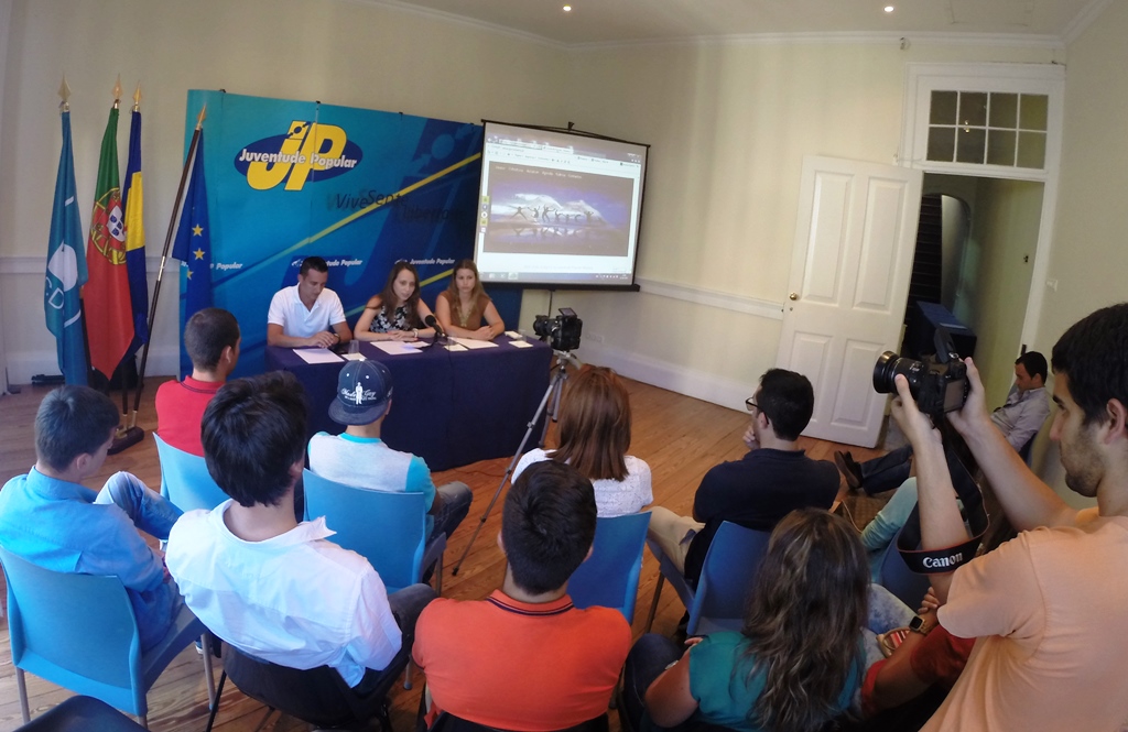 Juventude Popular aposta no “contacto direto” com os jovens