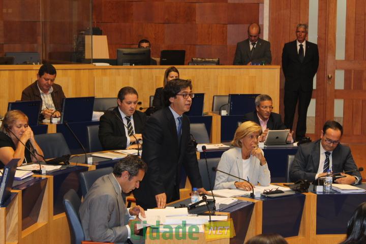 “A saída do atual presidente não resolve por artes mágicas os problemas”