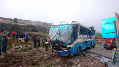 11 mortos em acidente com dois autocarros no Equador