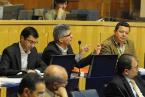 ALM rejeita urgência de taxa de 25% sobre a fuga de capitais para paraísos fiscais