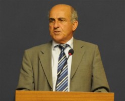 Coelho apela a uma coligação da oposição