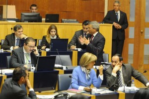 CDS recorda proposta de redução do jackpot