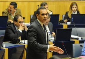 O Governo Regional escolheu o défice em vez de escolher as pessoas