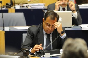 Regras para o debate das moções aprovadas há pouco