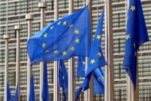 Ministros das Finanças da zona euro iniciam hoje discussão sobre mais tempo para Portugal