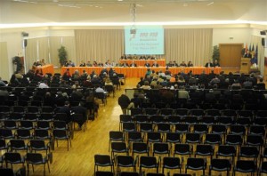 Conselho Regional expressa solidariedade e confiança aos actuais e ex-governantes