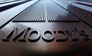 Moodys considera positivo prolongamento de prazos de empréstimos de Portugal e Irlanda