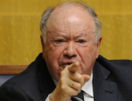 Governo abandona plenário para não ouvir deputado do PND