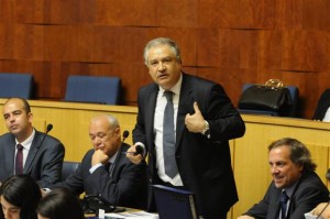 Querem é ganhar votos à custa da mentira
