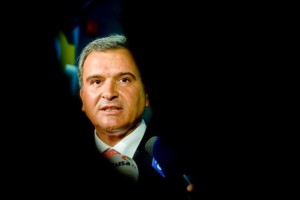 Inspecção-Geral da Educação propõe nulidade de licenciatura de Relvas