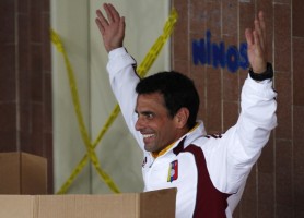 Venezuelanos na Madeira dão vitória a Capriles (87%)