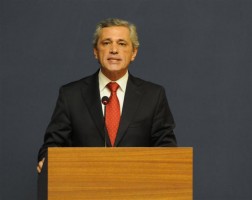 A Constituição de 1976 é a matriz cultural do atraso português