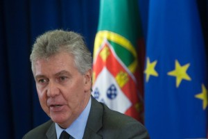 Governo mantém taxas sobre subsídios de doença e desemprego