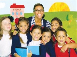 Sessão de autógrafos de  Sónia e as Profissões na FNAC