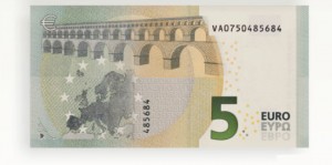 Novas notas de 5 euros a partir de 2 de Maio