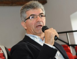 CDU quer Governo a explicar catástrofe tributária