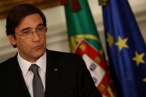 Passos avança com redução de 30 mil funcionários públicos