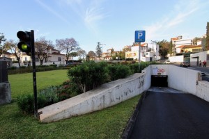 Parque da Cruz Vermelha volta a ser pago a partir de segunda-feira