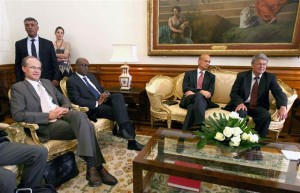 Troika regressa hoje para analisar medidas de austeridade