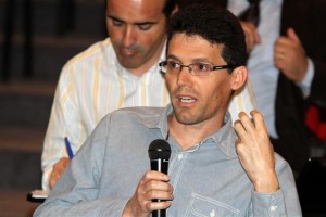Governo Regional deve apoiar a imprensa, mas com regras