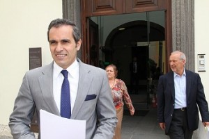 PS apresenta acção popular para julgar Governo