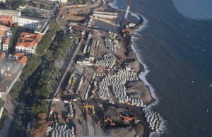 Governo está a destruir a fachada atlântica do Funchal