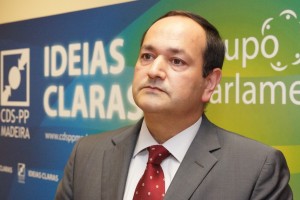 CDS espera envolvimento de Cavaco na consagração do voto dos madeirenses e açorianos