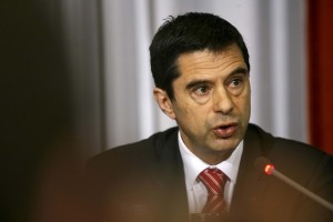 Governo admite que contratos swap foram abordados em reunião com Teixeira dos Santos