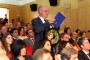 Deputado do PTP-Madeira usa nicho fúnebre na sessão solene do Dia da Região