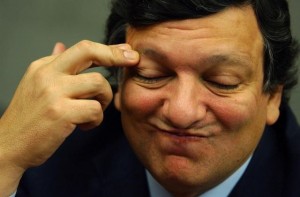 Barroso espera clarificação da situação política em Portugal