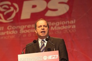 Carlos César defende executivo de salvação nacional após eleições