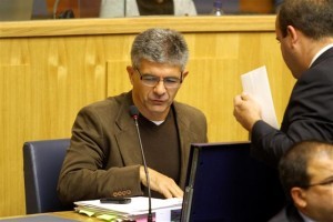 Este Governo chegou ao descrédito absoluto
