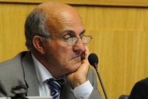 Coelho pede explicaçõse sobre contratos do Governo