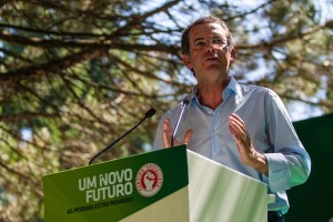 Não troco as minhas ideias e propostas por eleições