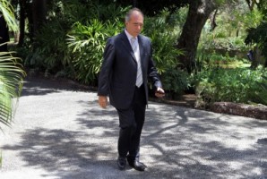 Miguel de Sousa vai à tomada de posse de ministros amigos
