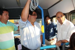 Paulo Cafôfo contra privatização da empresa de transportes