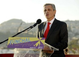 Se os impostos são altos na Madeira isso deve-se à dívida astronómica criada pelo Governo Regional do PSD