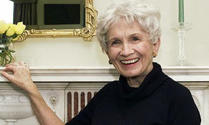 Canadiana Alice Munro vence Nobel da Literatura