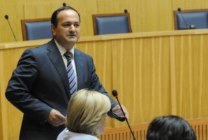 Assembleia Legislativa estava fora da lei