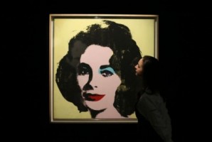 Exposição de Warhol em Pequim sem retratos de Mao