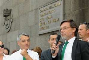 Câmara de Santa Cruz responde aos delírios do Jornal da Madeira