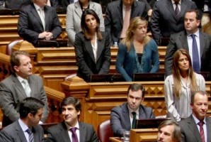 Rui Barreto vai continuar a ocupar o lugar na Assembleia da República